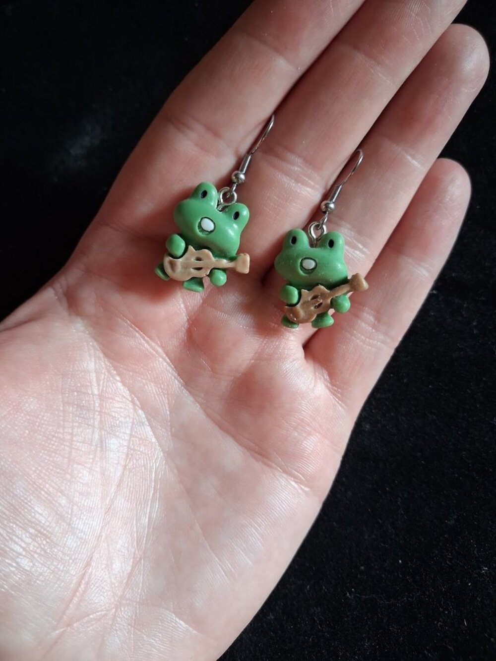 Frog dangle earrings